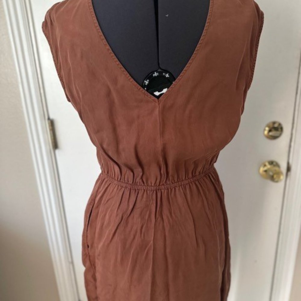 Universal Threads Rust Dress - Picture 3 of 6